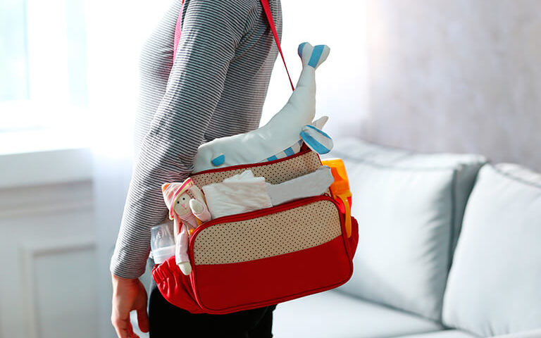 Prepara la pañalera para la llegada de tu bebé - Pompis